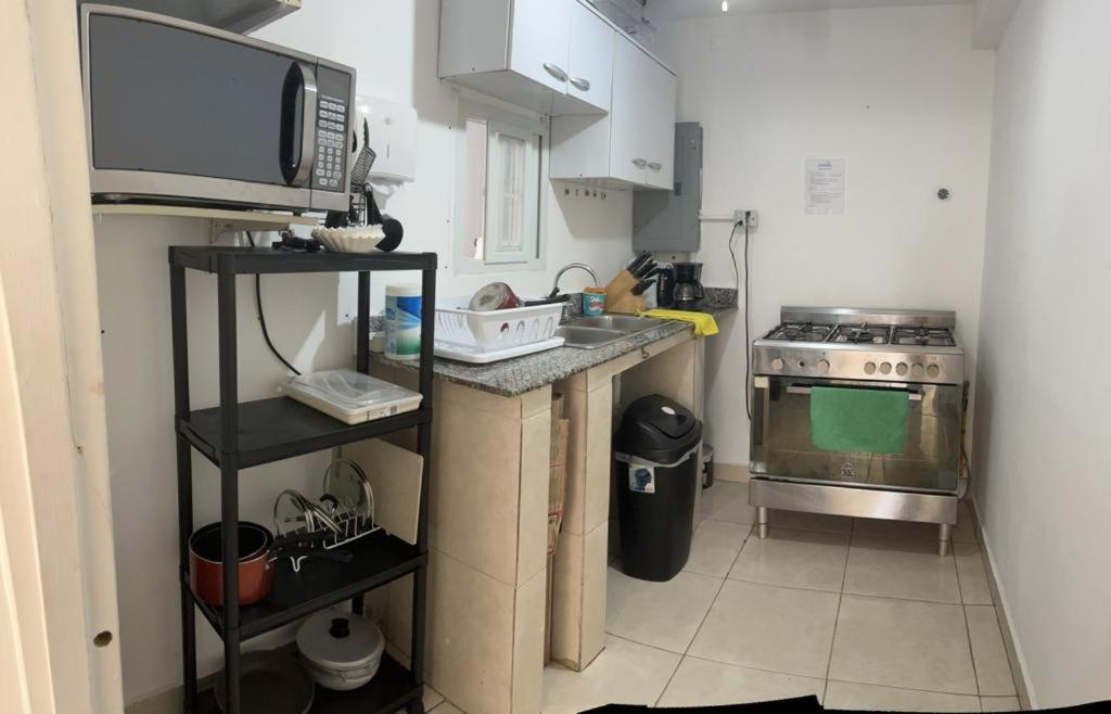 פנמה סיטי Hostal Familiar Carmencita מראה חיצוני תמונה