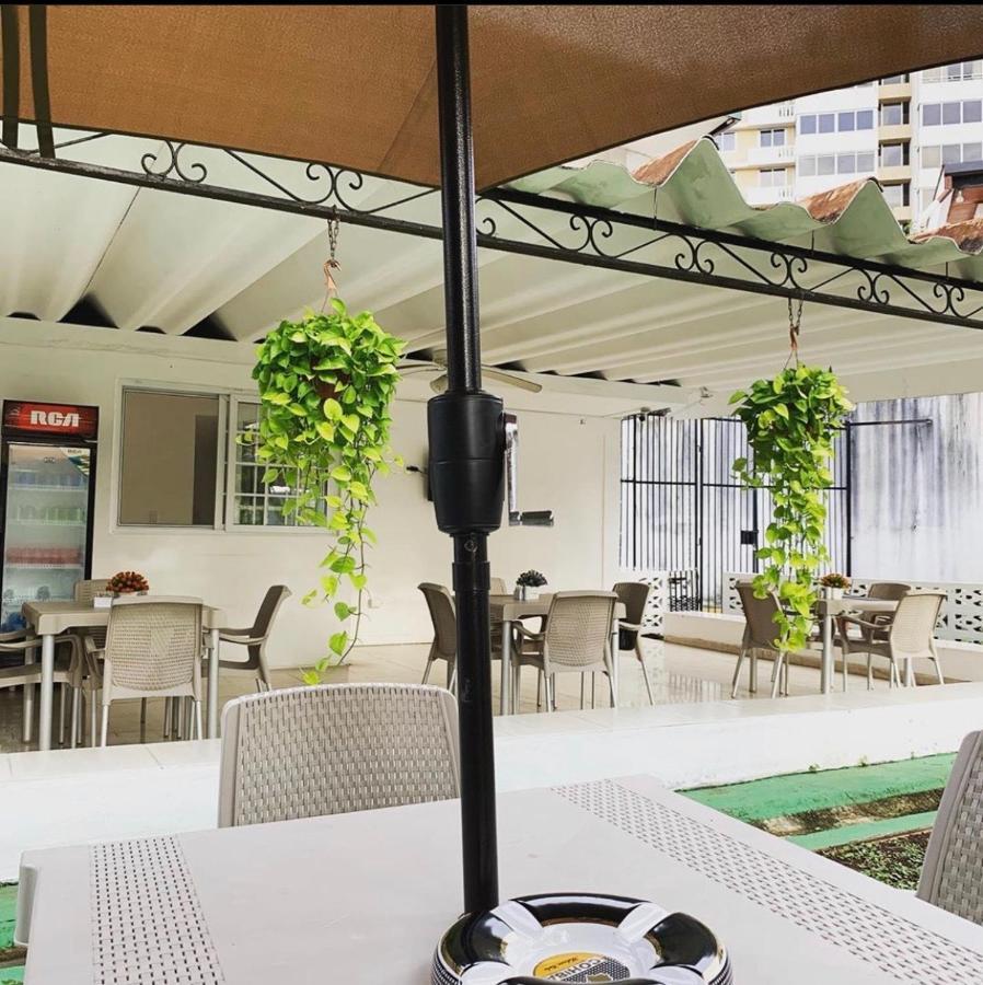 פנמה סיטי Hostal Familiar Carmencita מראה חיצוני תמונה